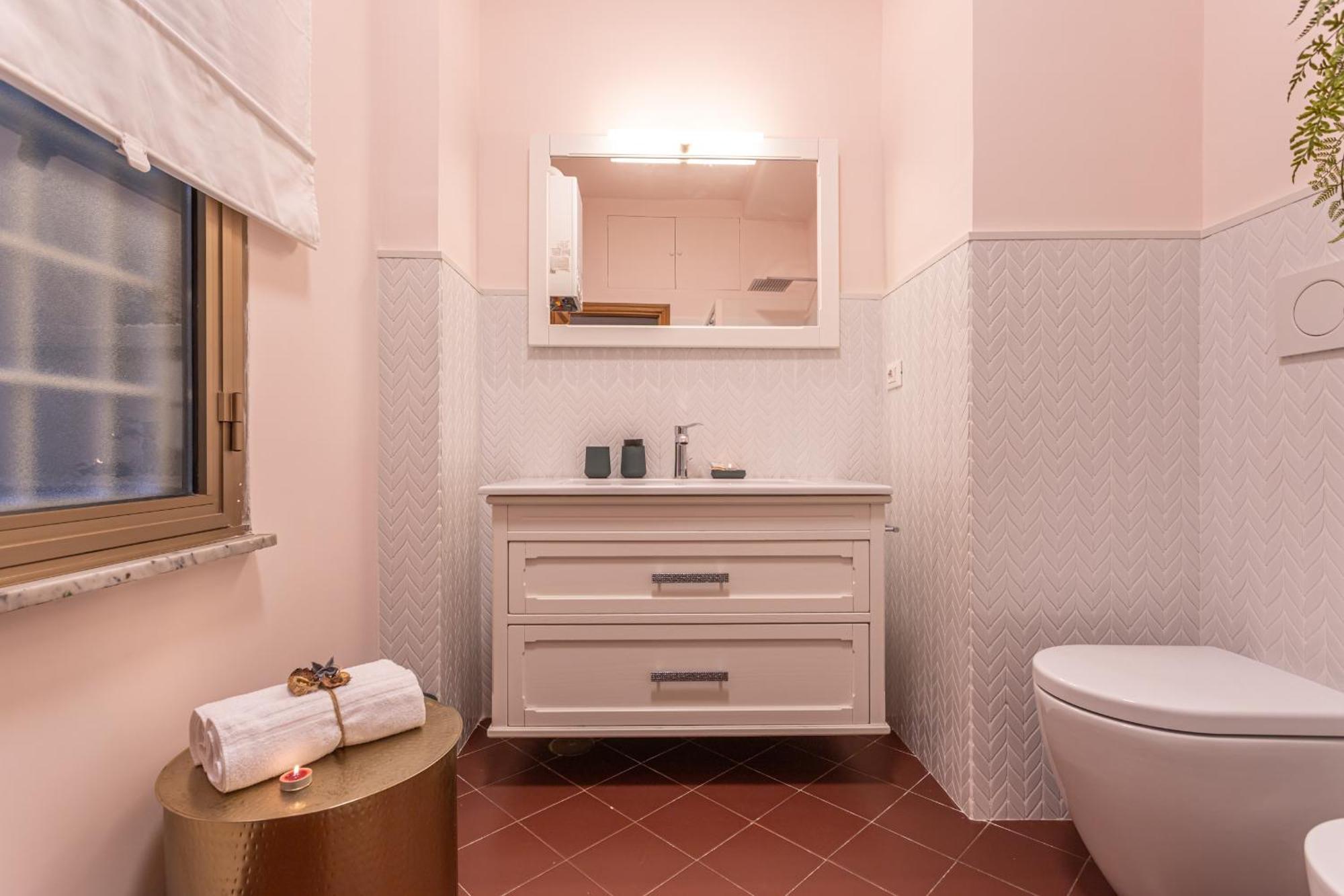 Ych-unique Near Vatican Apartment Rom
